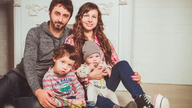 Cum pot face față părinții trăirilor declanșate de pandemie?